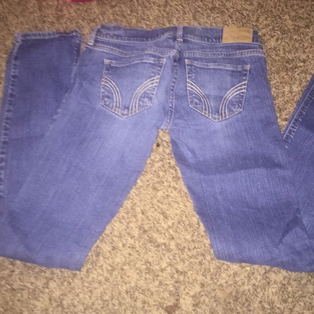 Hollister jeans worn twice slight stretch